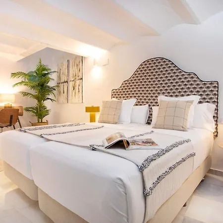 Genteel Gran Poder * Seville