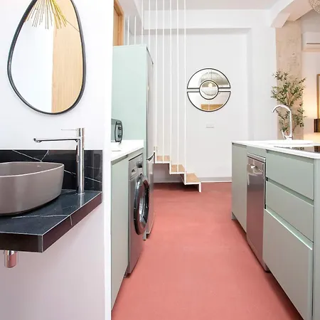 Genteel Gran Poder Apartment *